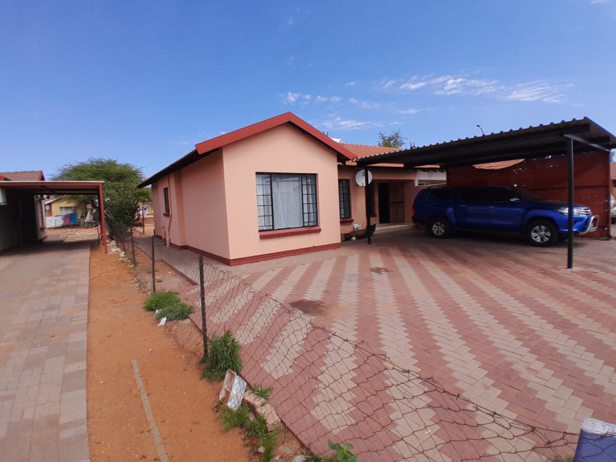To Let 3 Bedroom Property for Rent in Kathu Northern Cape